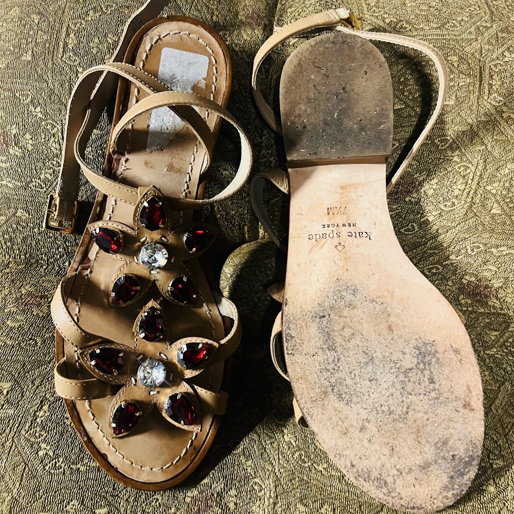 Jeweled Kate Spade sandals. - Picture 3 of 6